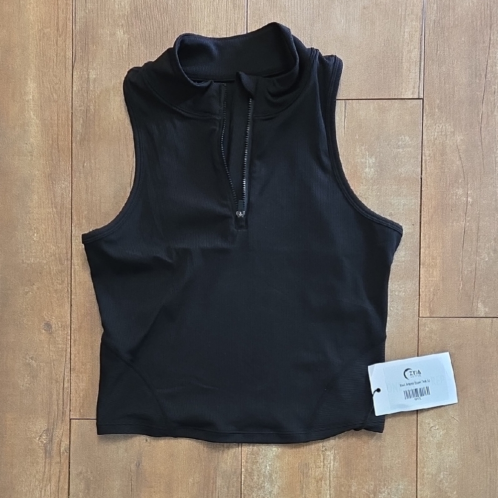 ZYIA Black Fitted Crop Tank Top